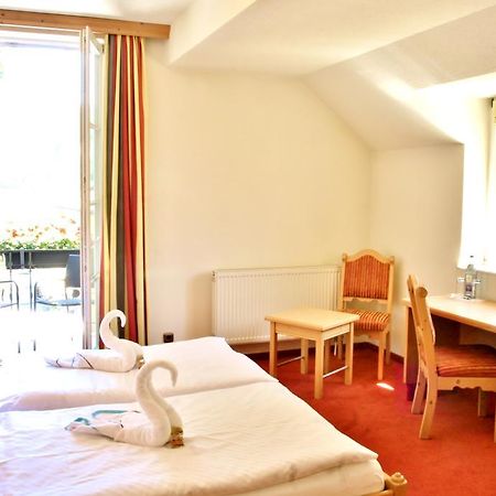 Hotel Alttolkewitzer Hof ドレスデン エクステリア 写真
