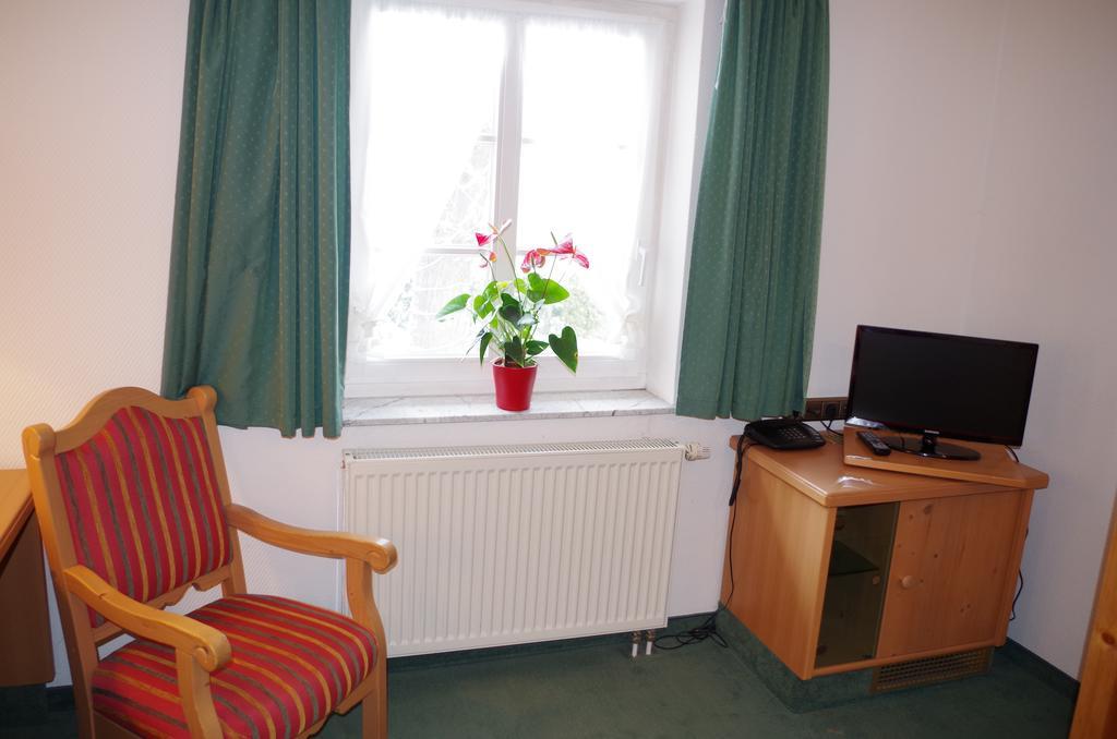 Hotel Alttolkewitzer Hof ドレスデン エクステリア 写真