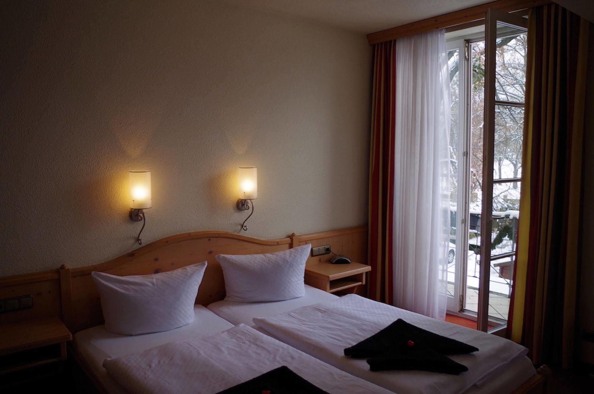 Hotel Alttolkewitzer Hof ドレスデン エクステリア 写真